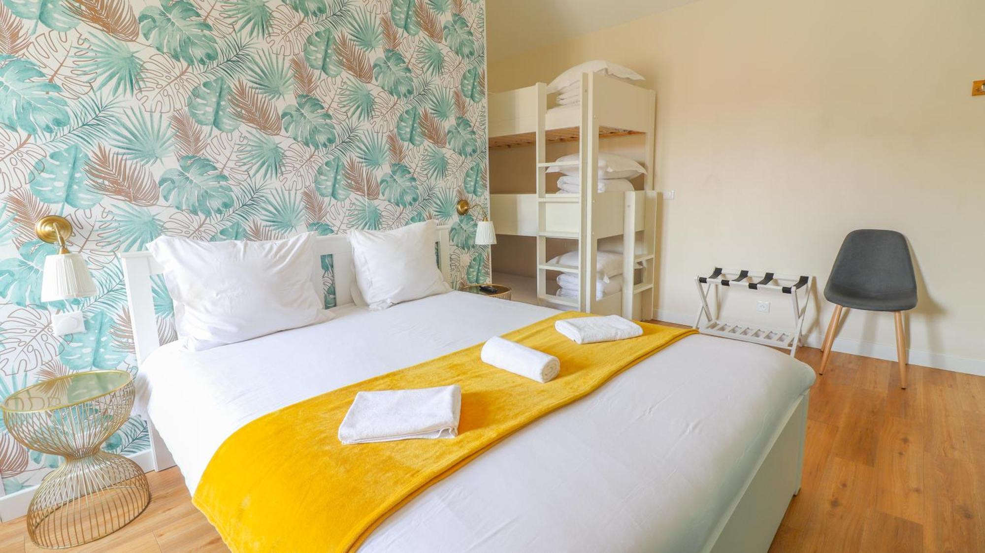 Guest House Close To Disney! Монтеврен Экстерьер фото